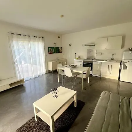 Flamingo Apartmán *
